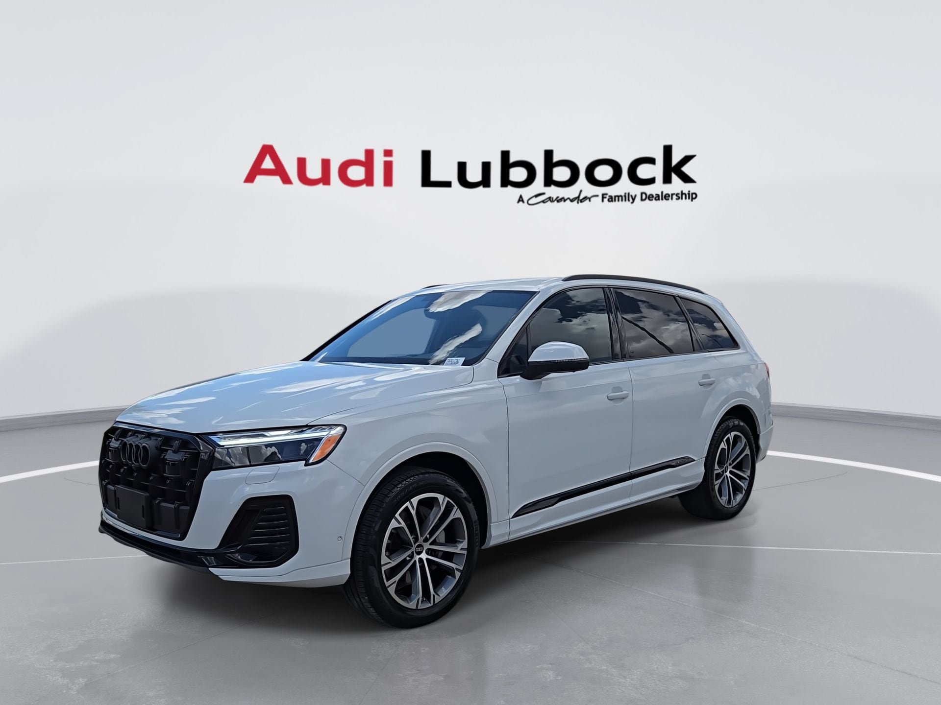 Certified 2026 Audi Q7 2.0T Premium w/ Convenience Plus Package AWD/4WD image 4