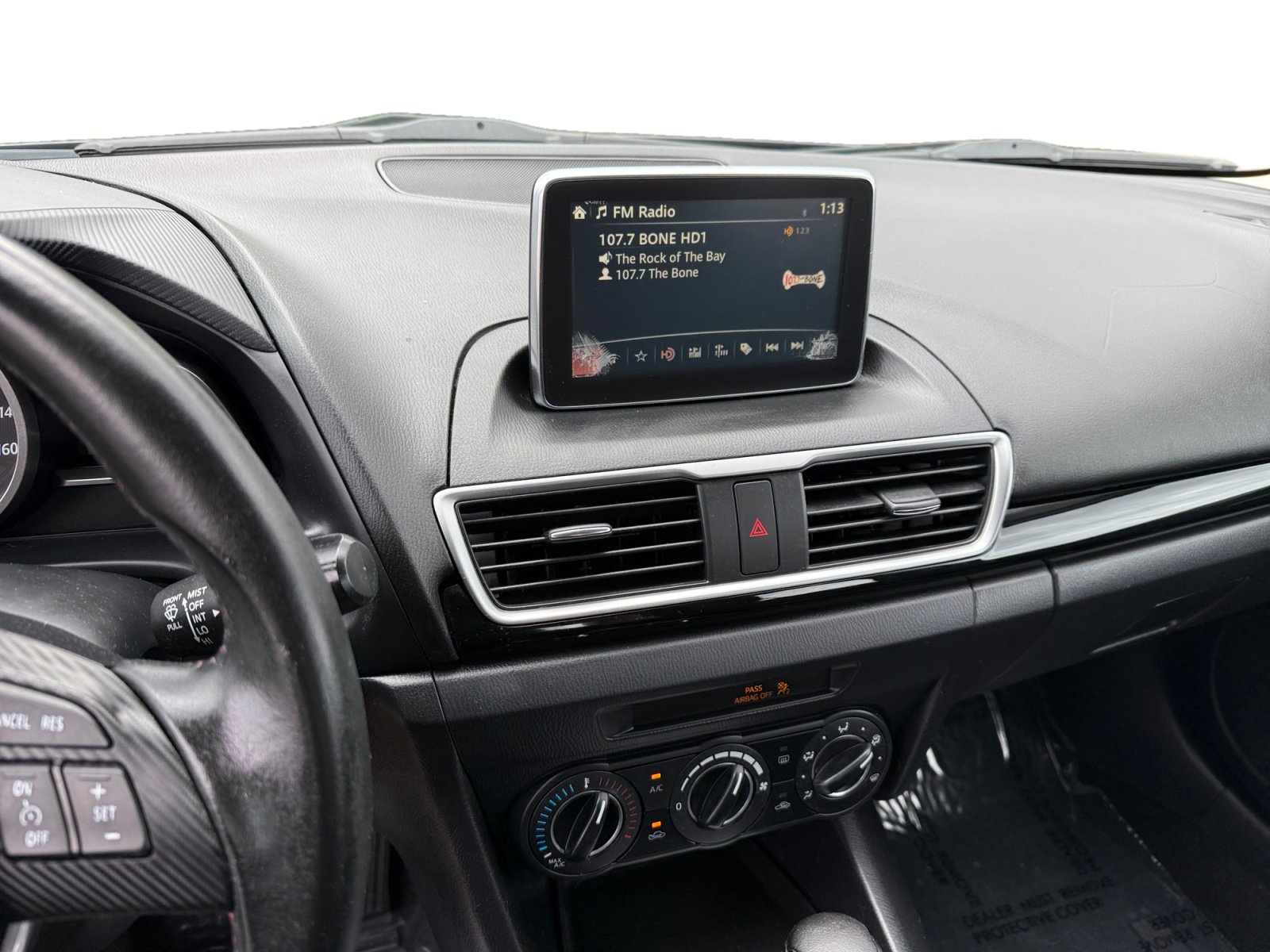 Used 2015 MAZDA MAZDA3 i Touring image 12
