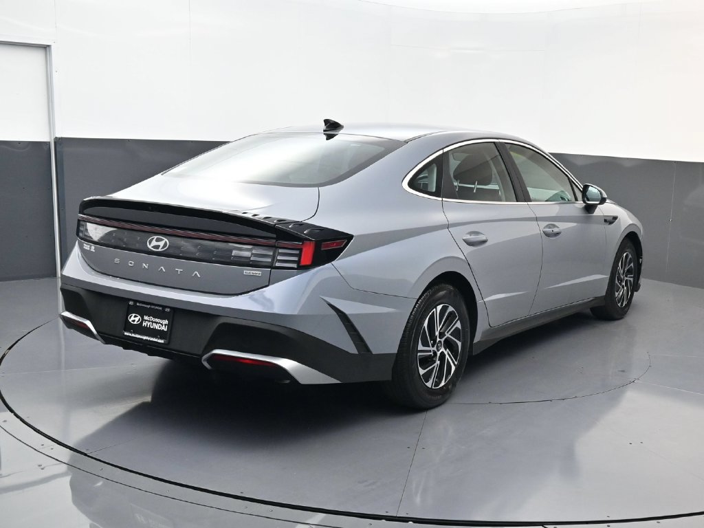 Certified 2026 Hyundai Sonata Blue FWD image 4