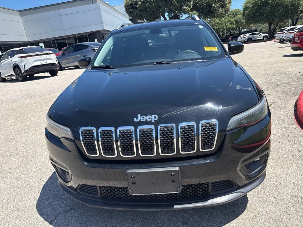 Used 2019 Jeep Cherokee Latitude w/ Popular Appearance Group FWD image 8