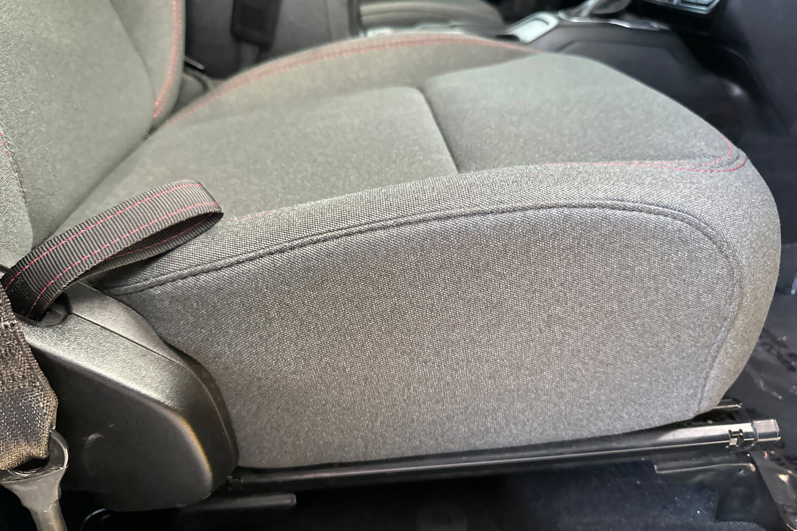 Used 2024 Jeep Wrangler Rubicon w/ Convenience Group image 23