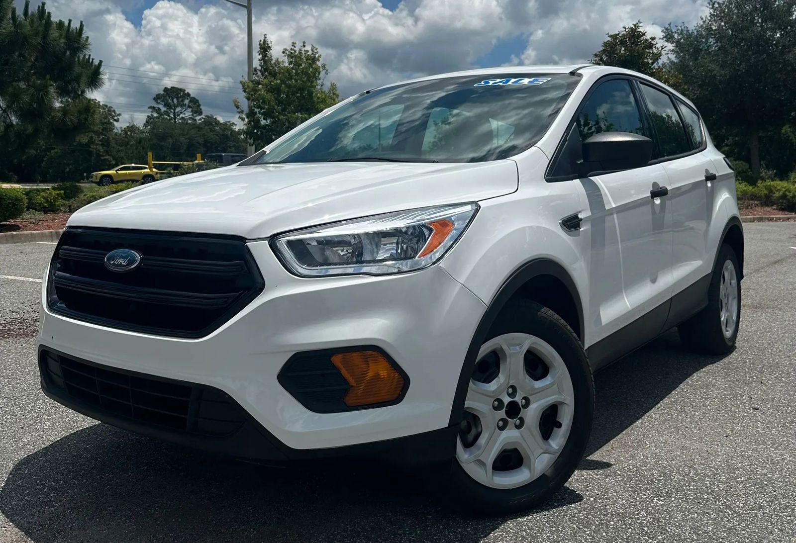 Used 2017 Ford Escape S FWD image 1