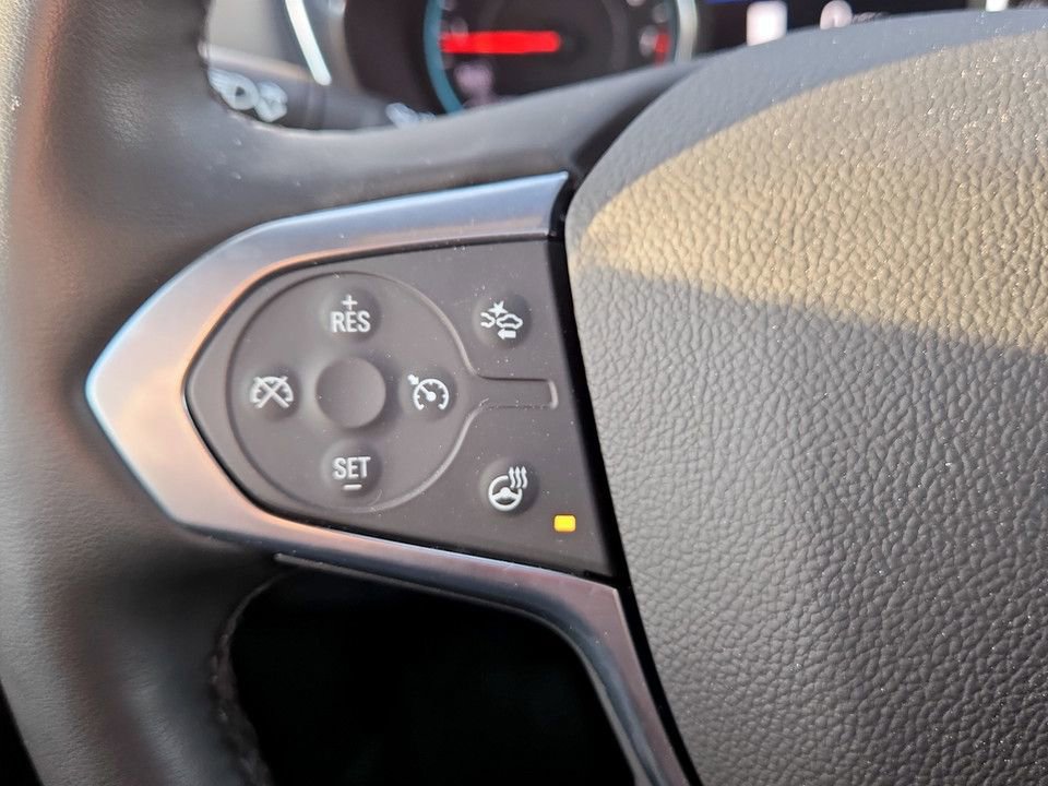 Used 2023 Chevrolet Traverse RS w/ LPO, Floor Liner Package image 18