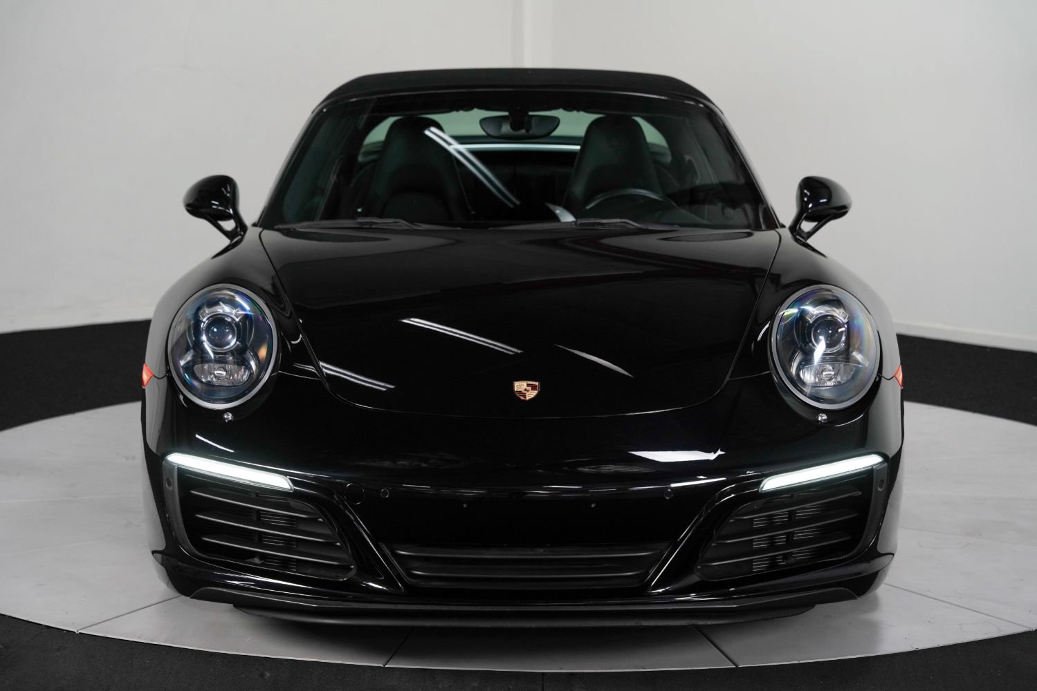 Used 2017 Porsche 911 Targa 4S AWD/4WD image 11