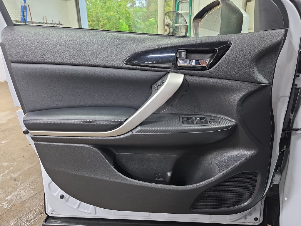 Used 2024 Mitsubishi Eclipse Cross SE AWD/4WD image 28