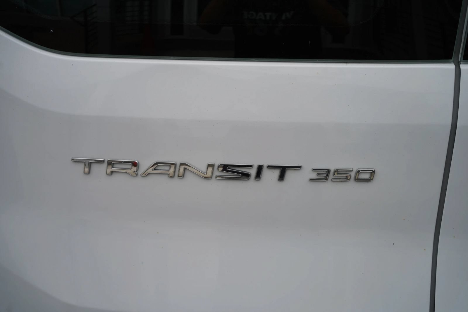 Used 2024 Ford Transit 350 XLT RWD image 31