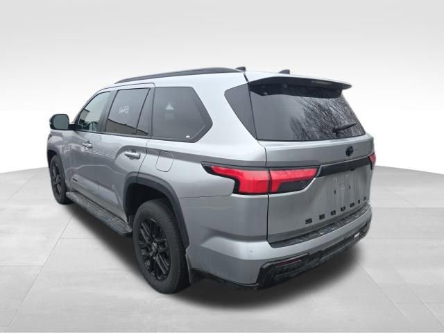 Used 2025 Toyota Sequoia Limited w/ Tow Technology Package image 4