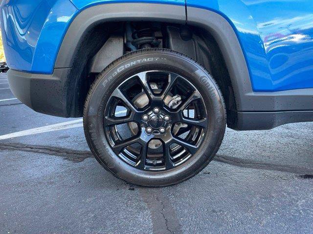 Used 2022 Jeep Compass Latitude w/ Convenience Group AWD/4WD image 34