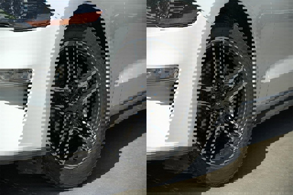 Used 2022 Ford Mustang Premium image 2