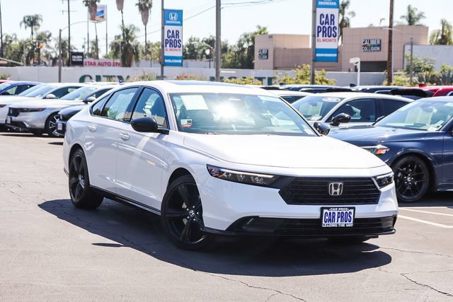 Used 2025 Honda Accord Sport image 2