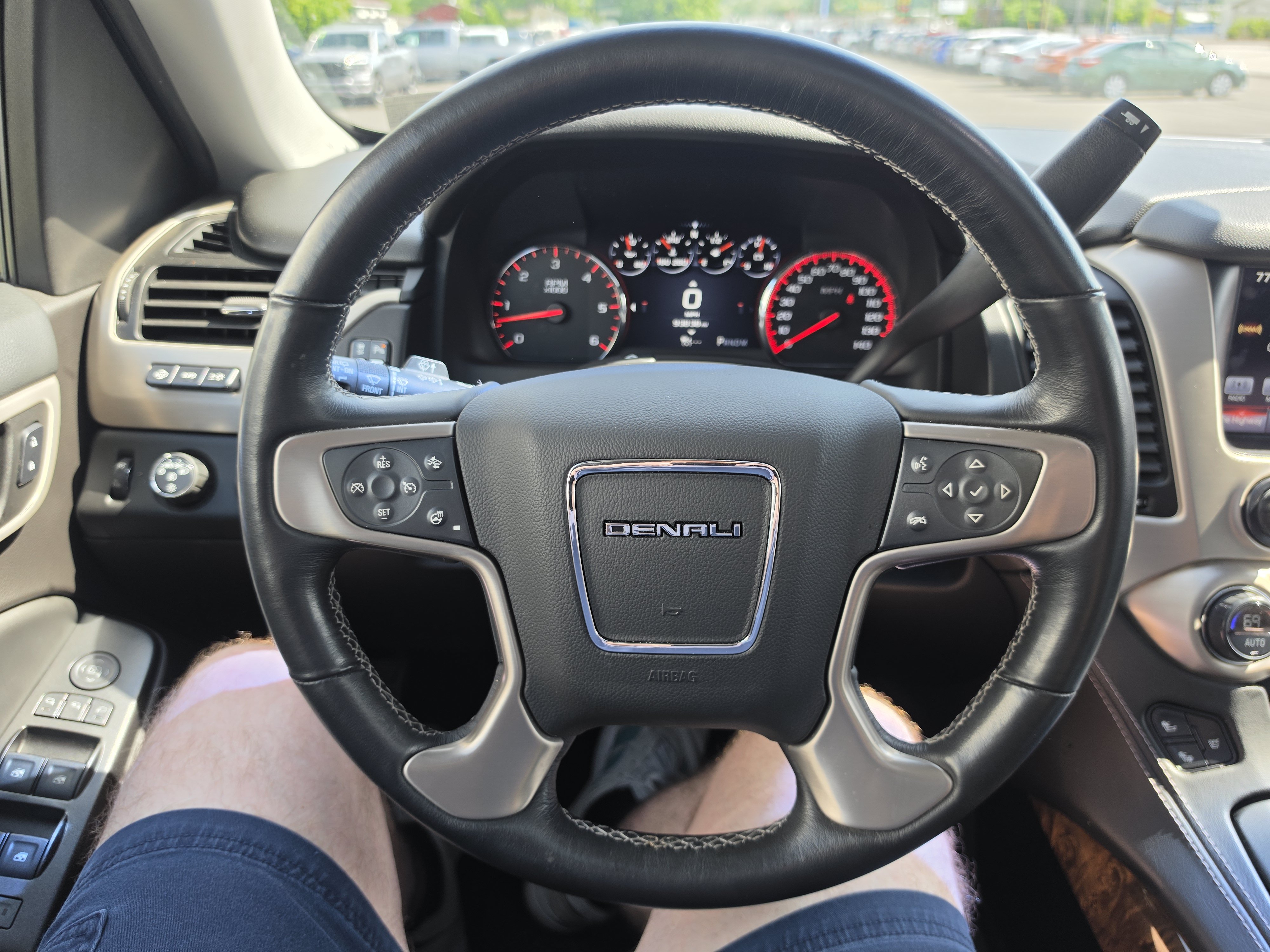 Used 2016 GMC Yukon XL Denali w/ Open Road Package AWD/4WD image 22