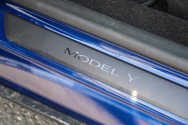 Used 2026 Tesla Model Y Long Range image 21