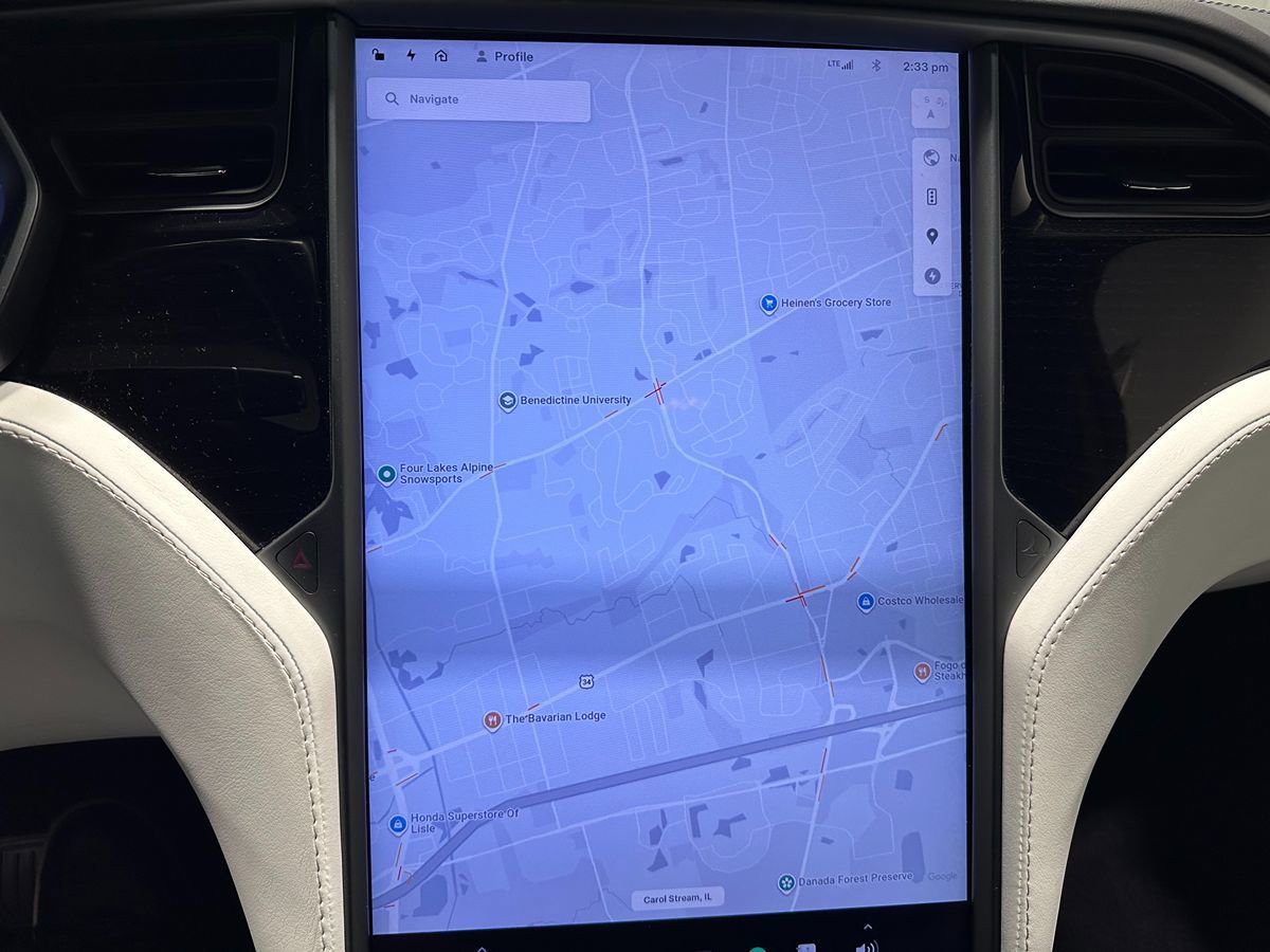 Used 2019 Tesla Model X image 39
