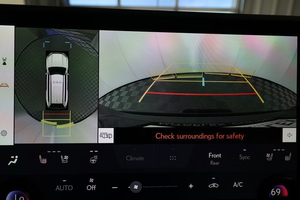 Used 2025 Lexus GX 550 w/ Accessory Package (Z1) image 34