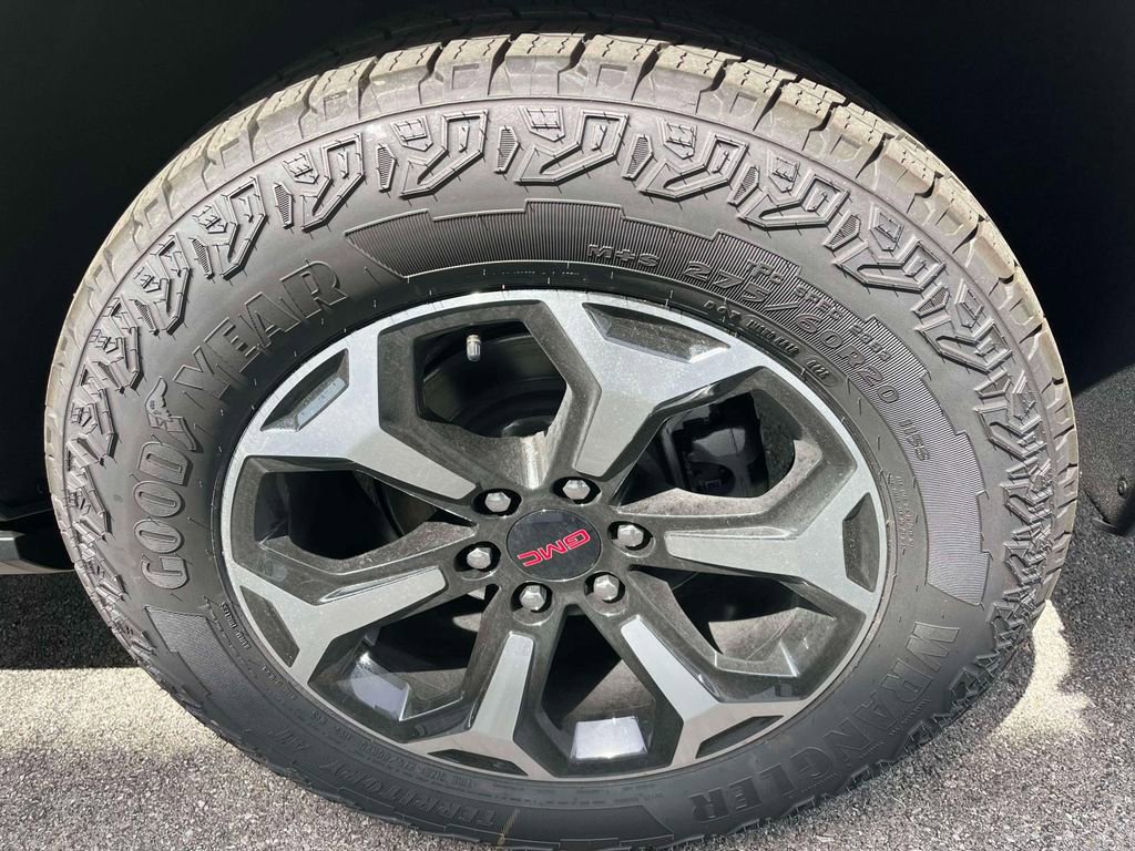 New 2026 GMC Yukon XL AT4 w/ AT4 Premium Plus Package AWD/4WD image 11