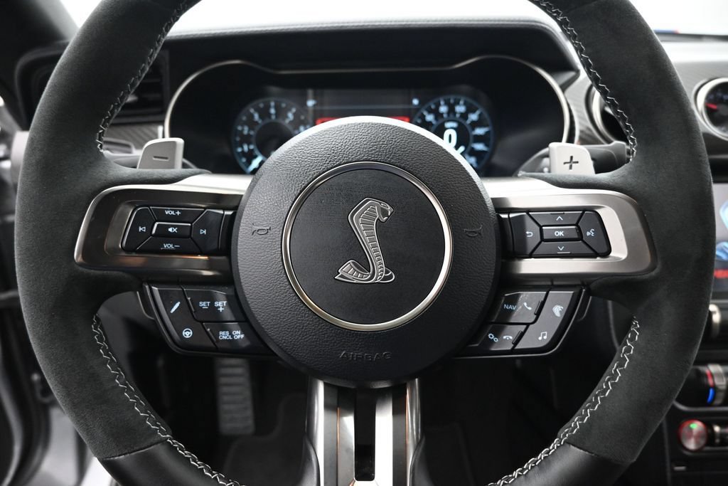 Used 2020 Ford Mustang Shelby GT500 w/ Carbon Fiber Track Pack RWD image 9