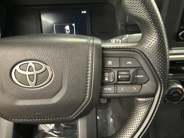 Used 2025 Toyota Tacoma SR AWD/4WD image 26