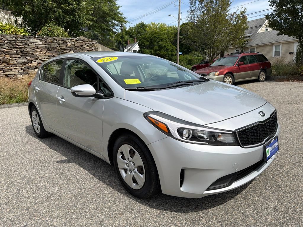 Used 2017 Kia Forte LX FWD image 8