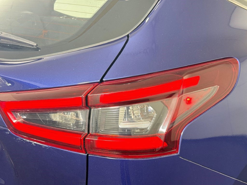 Used 2020 Nissan Rogue Sport S w/ Appearance Package FWD image 32