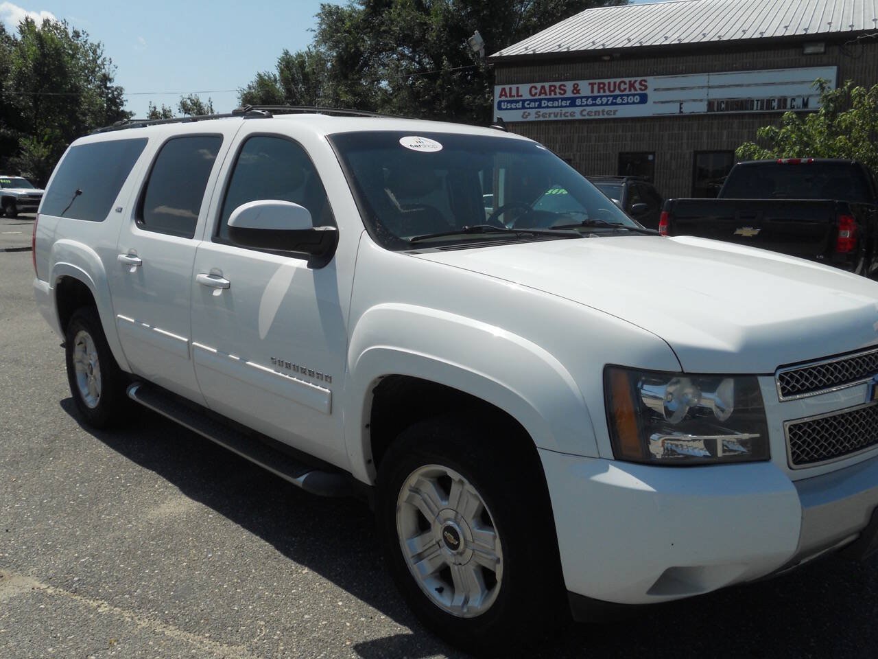 Used 2013 Chevrolet Suburban LT AWD/4WD image 5