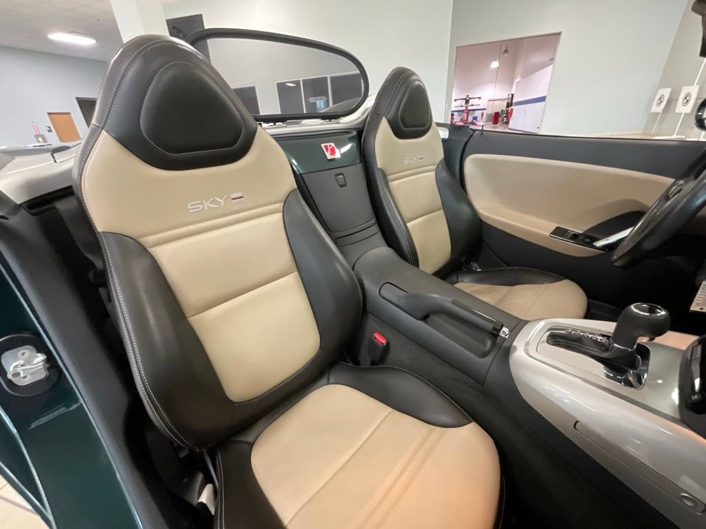 Used 2008 Saturn Sky Red Line RWD image 17