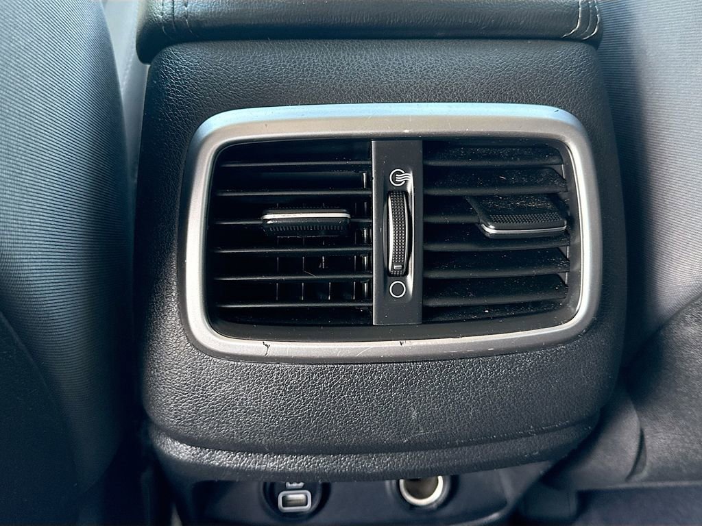 Used 2019 Kia Sorento S image 26