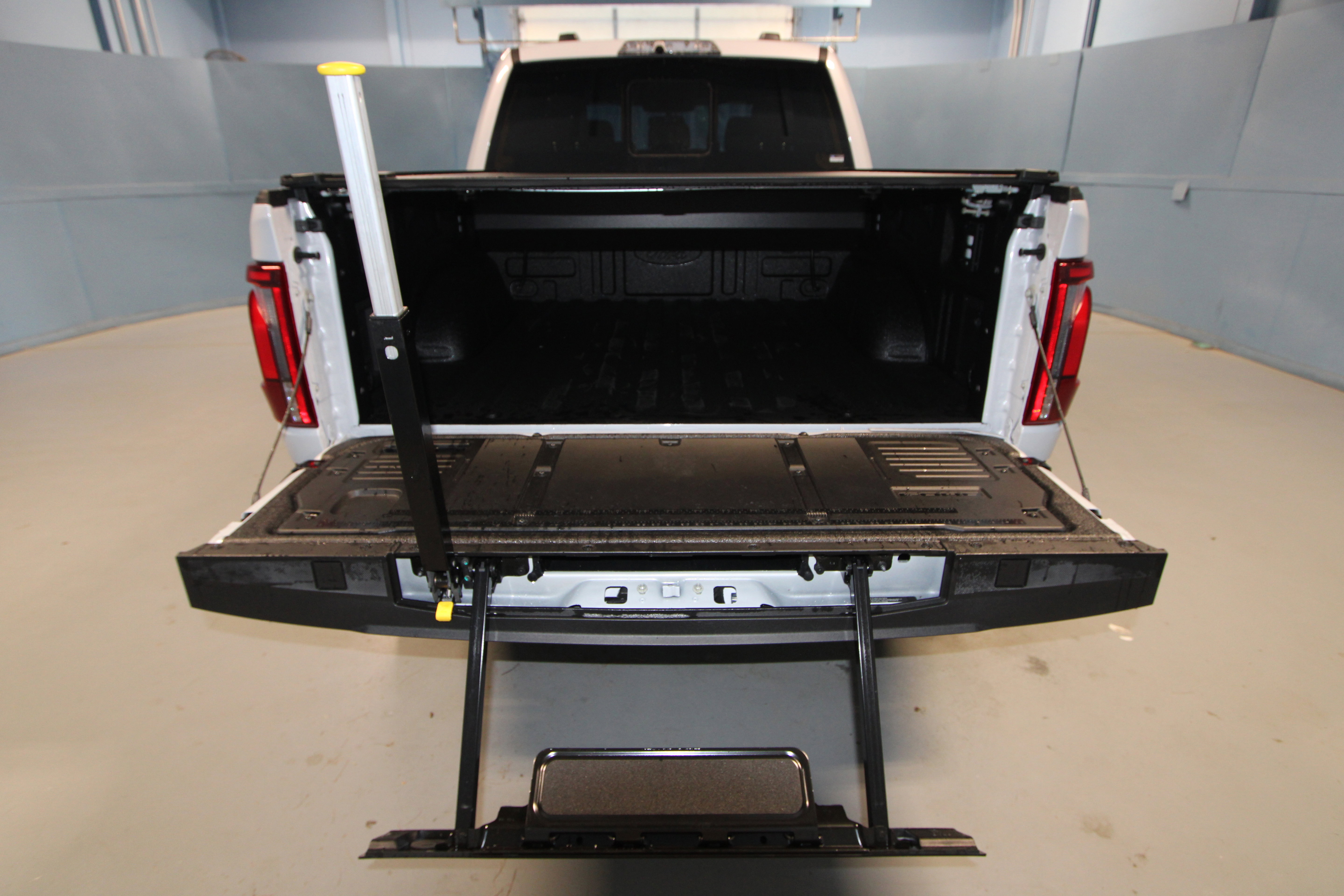 New 2025 Ford F150 Raptor w/ Equipment Group 803A Raptor R image 46