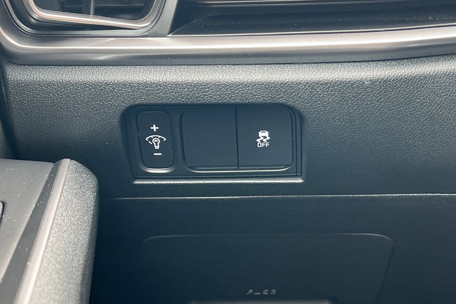 Certified 2025 Kia Sorento S image 44