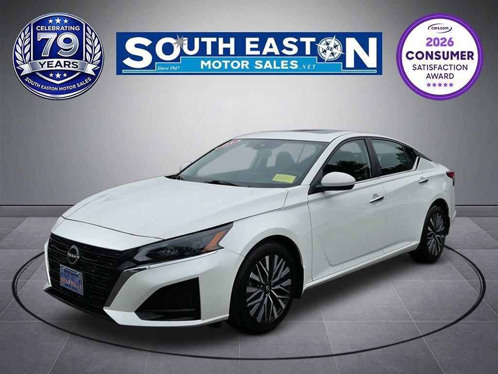 Used 2023 Nissan Altima 2.5 SV w/ SV Premium Package