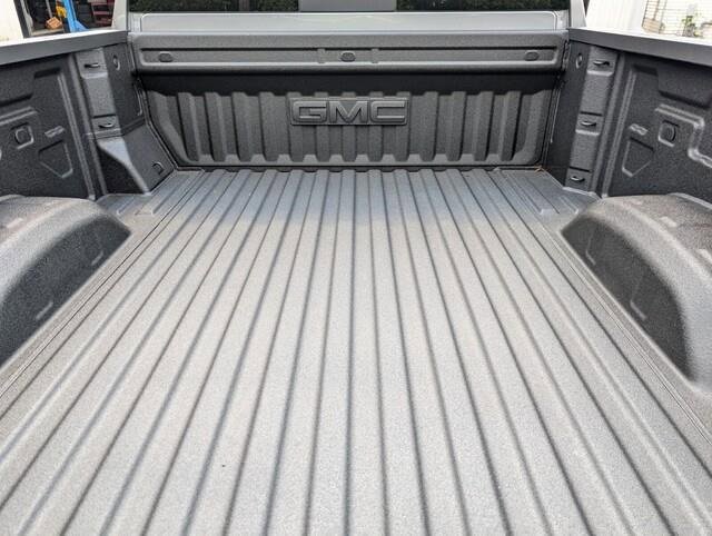 New 2026 GMC Sierra 3500 SLE w/ SLE Value Package image 8