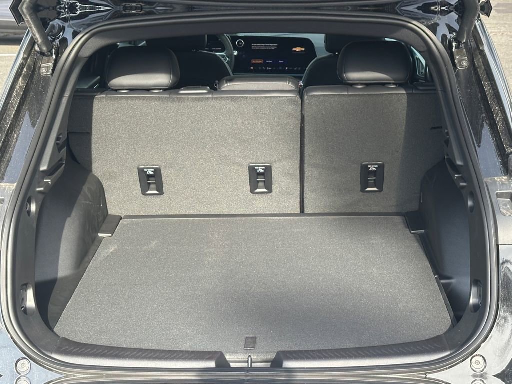 New 2026 Chevrolet Equinox EV LT image 24