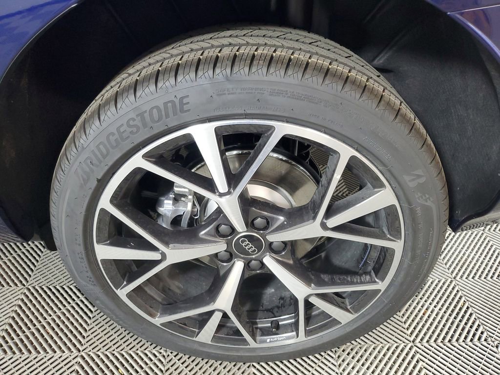 New 2026 Audi Q3 quattro 2.0T AWD/4WD image 11