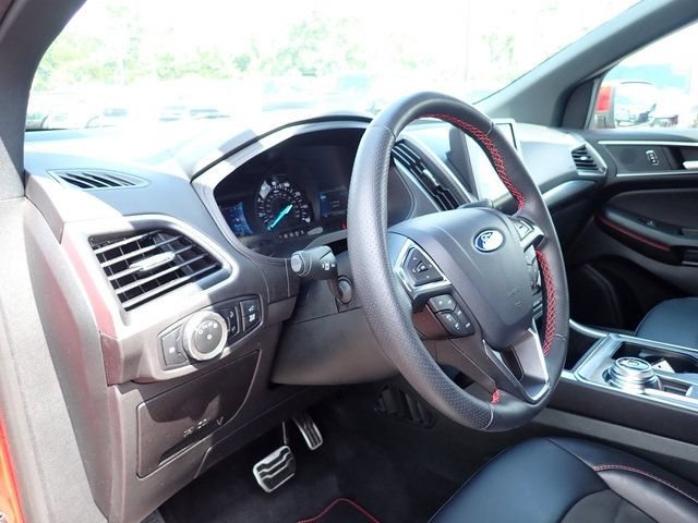 Certified 2024 Ford Edge ST-Line AWD/4WD image 15