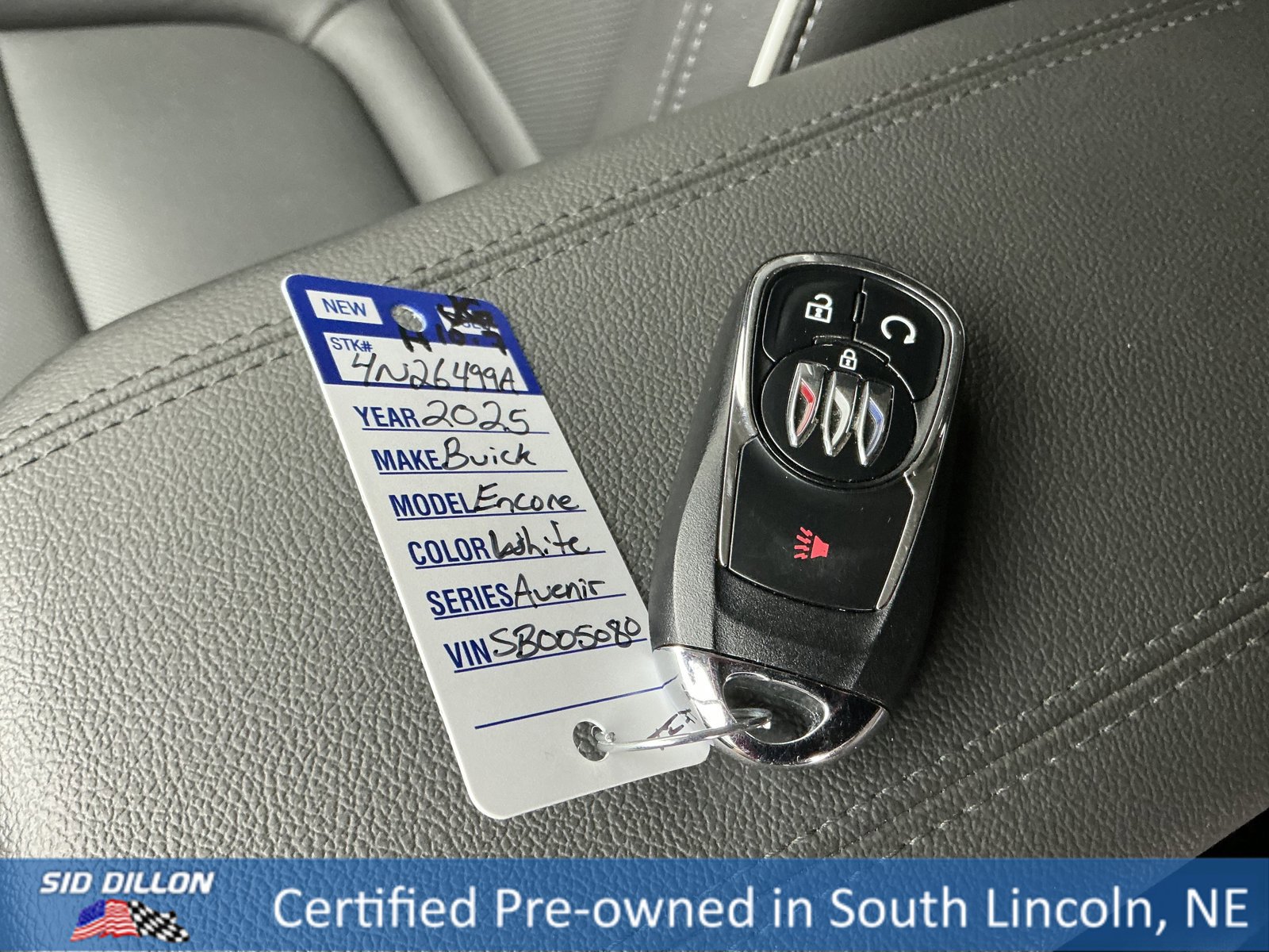 Used 2025 Buick Encore GX Avenir image 8