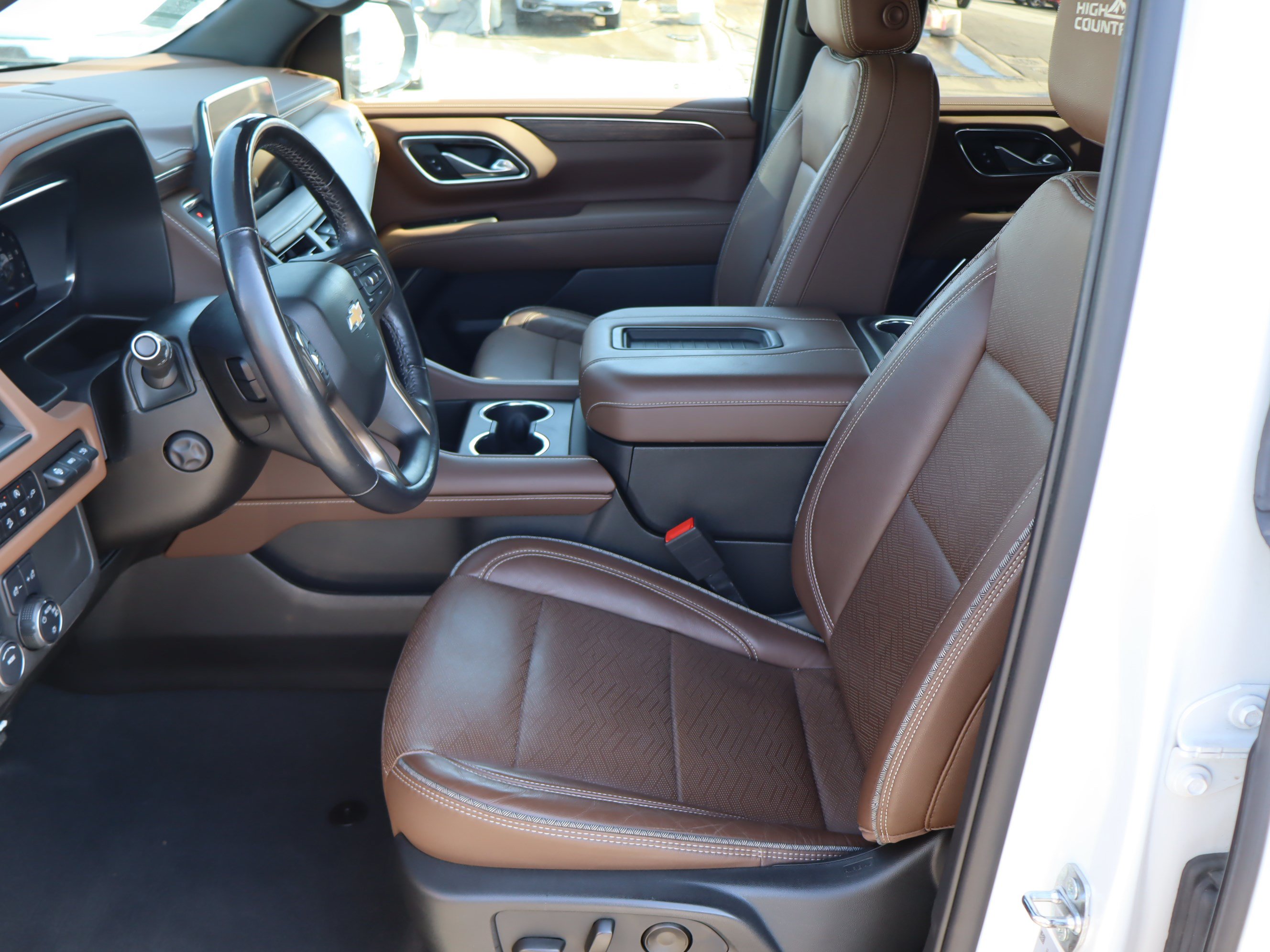 Used 2022 Chevrolet Tahoe High Country AWD/4WD image 18