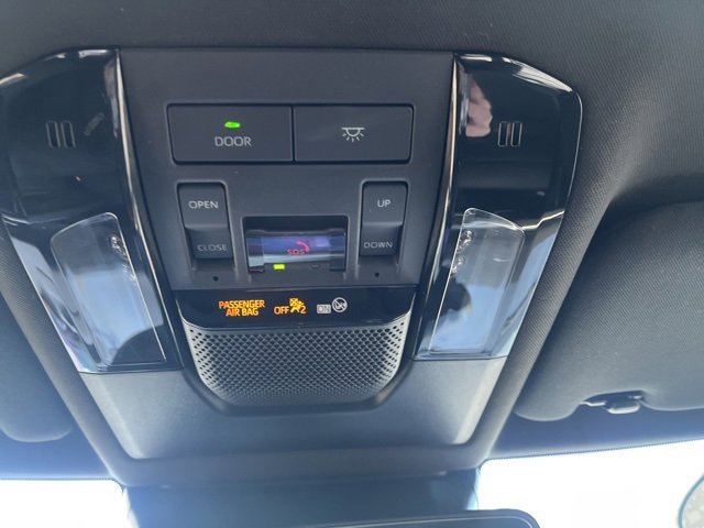 Used 2025 Lexus GX 550 image 31