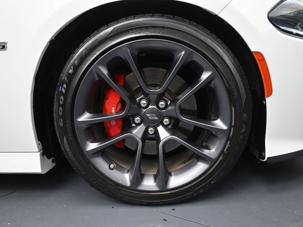 Used 2023 Dodge Charger R/T w/ Performance Handling Group image 5