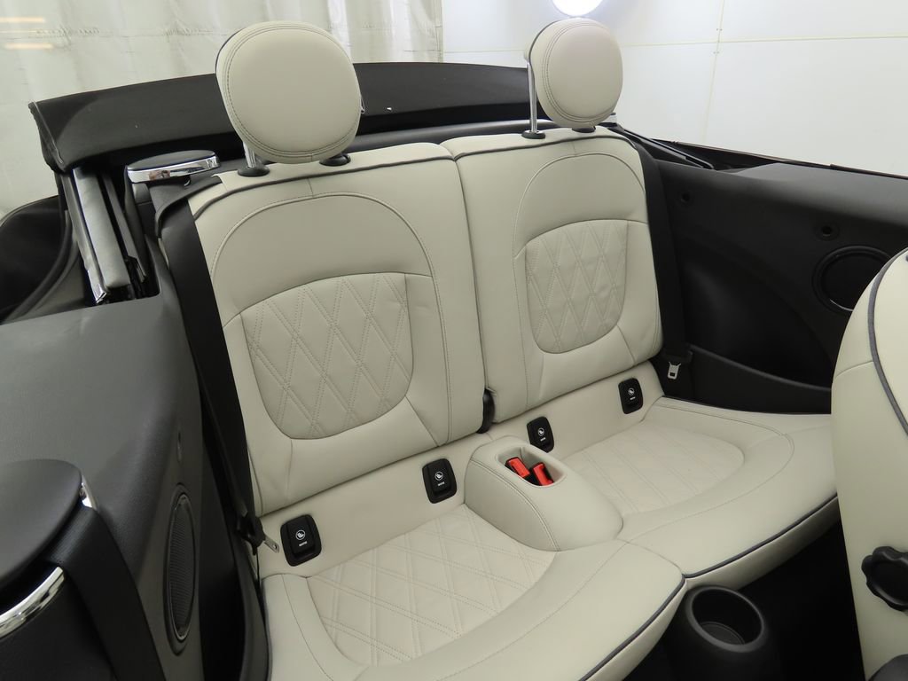Certified 2024 MINI Cooper Convertible w/ Signature Upholstery Package image 21