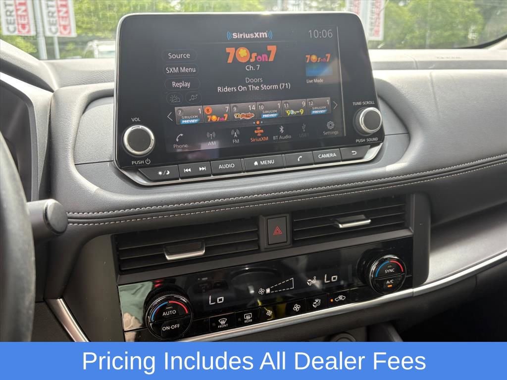 Used 2025 Nissan Rogue SV AWD/4WD image 11