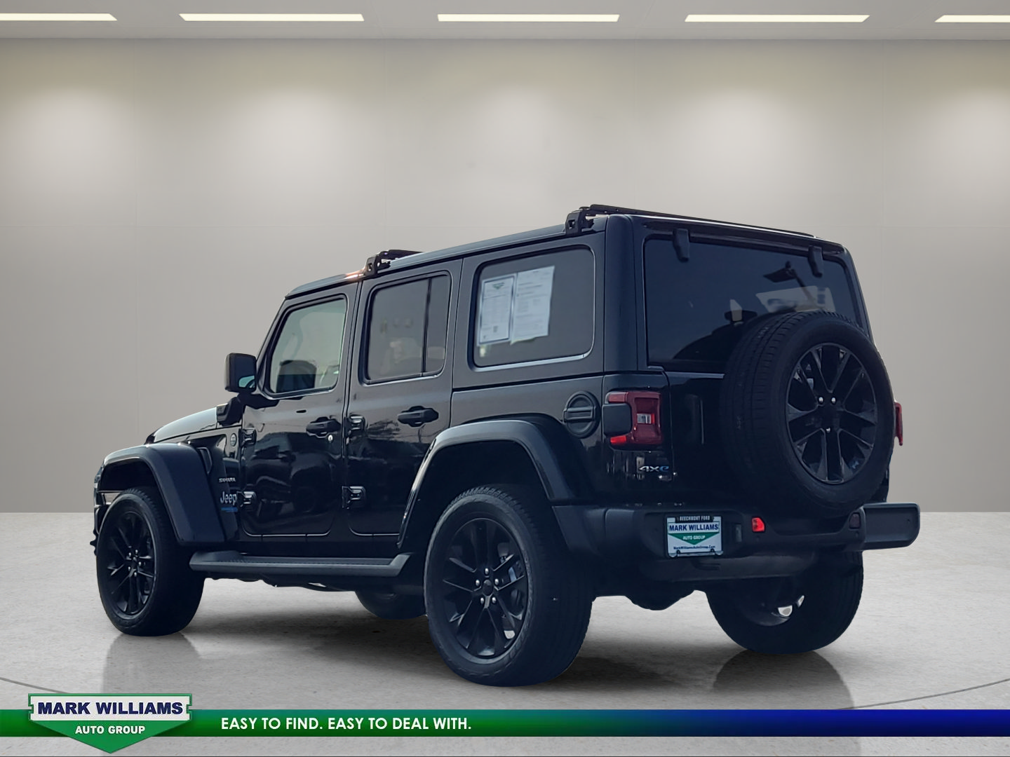 Used 2021 Jeep Wrangler Unlimited Sahara w/ Cold Weather Group AWD/4WD image 33