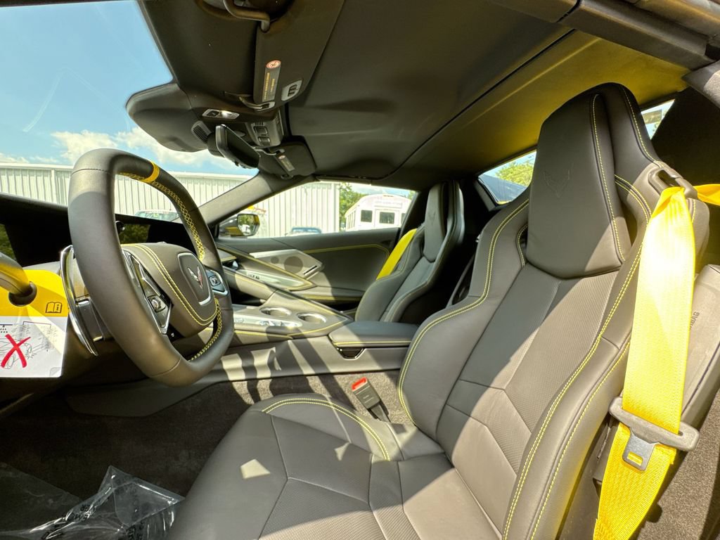 New 2027 Chevrolet Corvette Stingray Convertible w/ 2LT RWD image 13