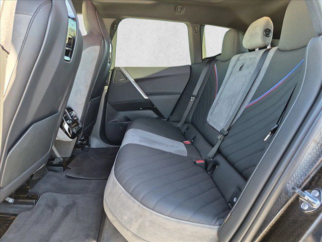 Used 2026 BMW iX xDrive60 w/ M Sport Package AWD/4WD image 21