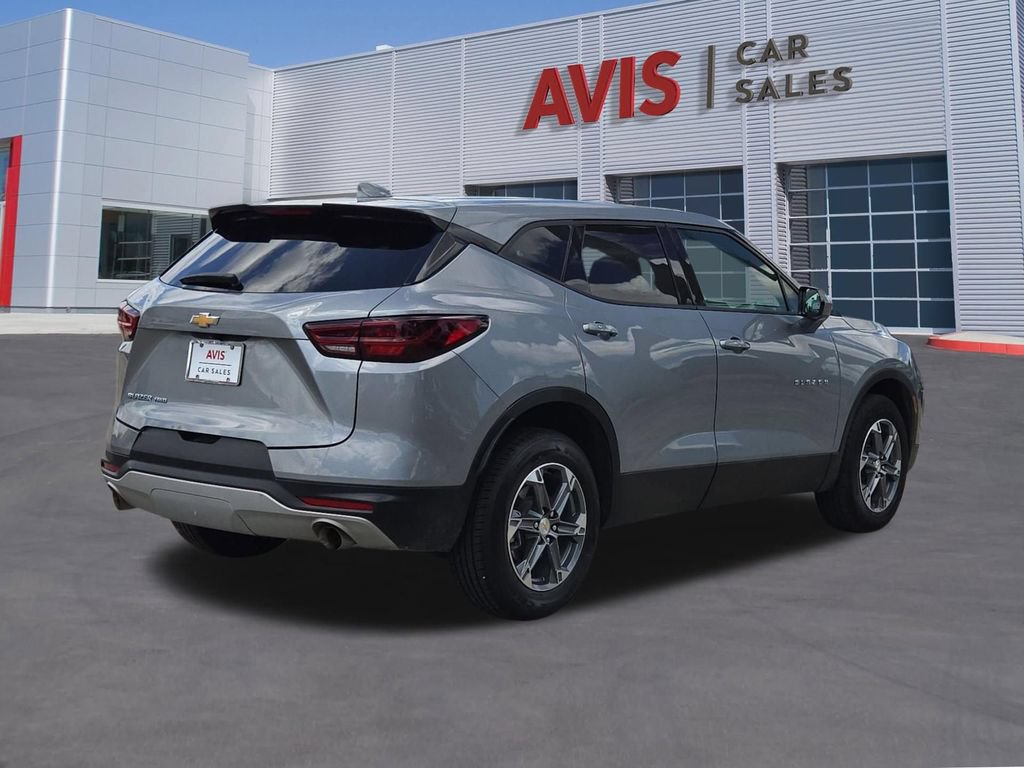 Used 2025 Chevrolet Blazer LT AWD/4WD image 6