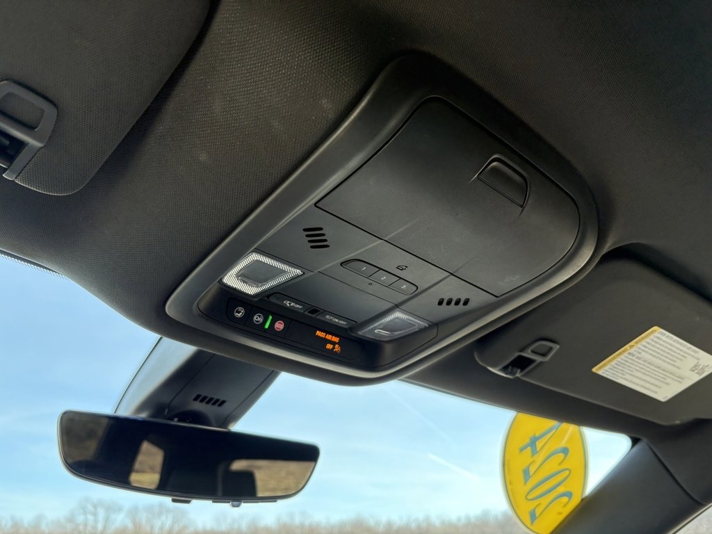 Used 2024 Buick Enclave Premium image 41