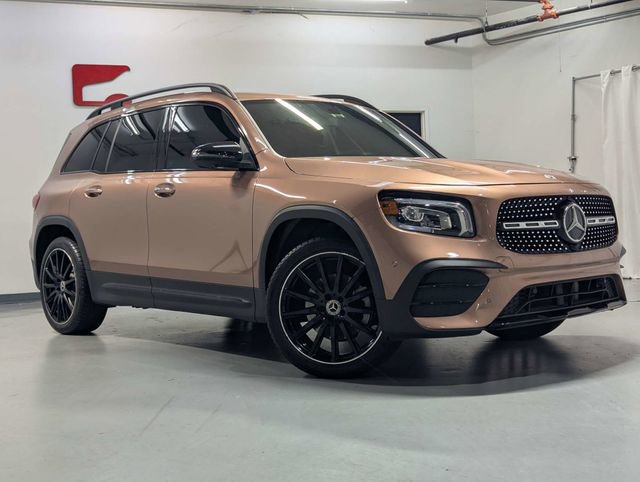 Used 2022 Mercedes-Benz GLB 250 image 2