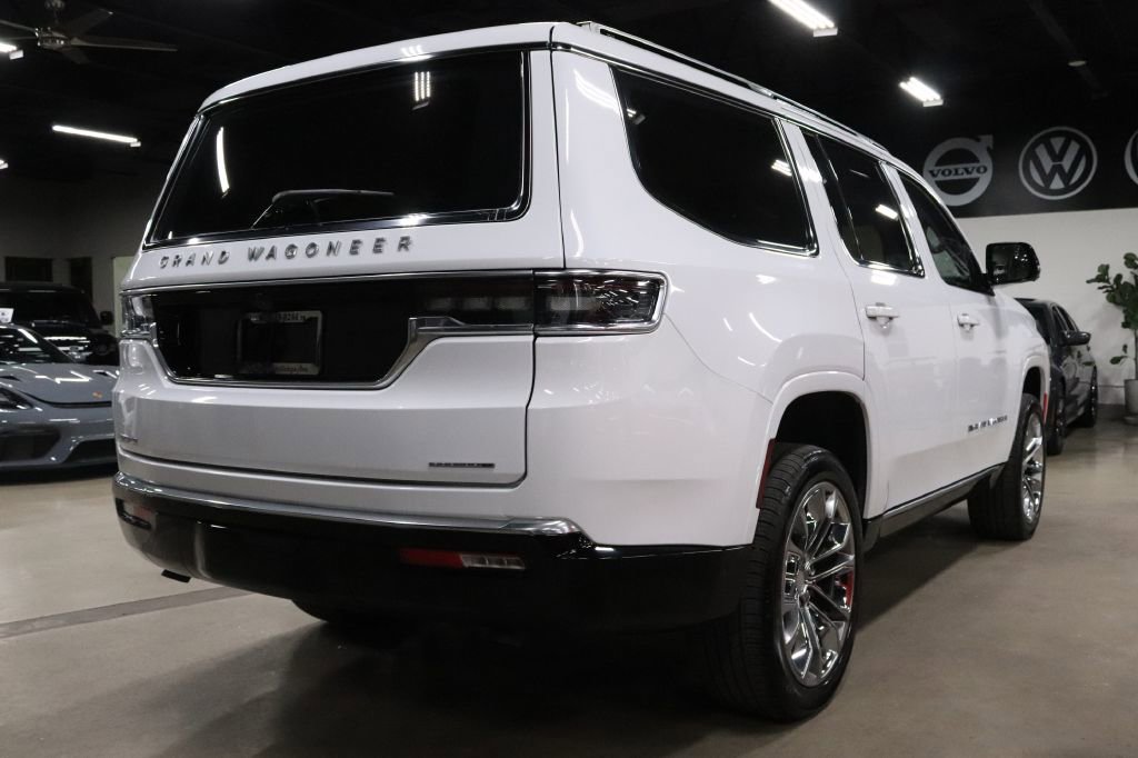 Used 2023 Jeep Grand Wagoneer Series II w/ Premium Group II image 5