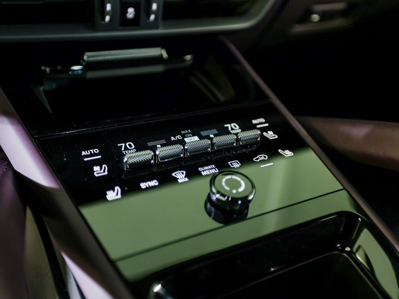 Certified 2025 Porsche Cayenne Coupe image 20