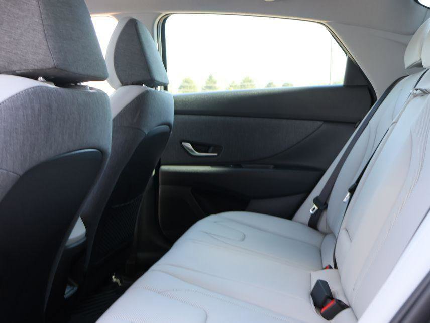 New 2026 Hyundai Elantra Limited image 20