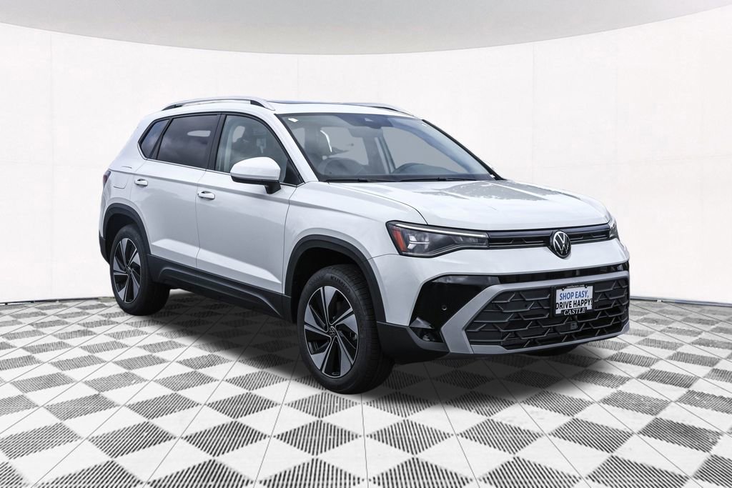 Used 2025 Volkswagen Taos SE image 13