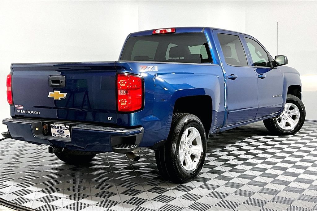 Used 2018 Chevrolet Silverado 1500 LT w/ All Star Edition AWD/4WD image 12